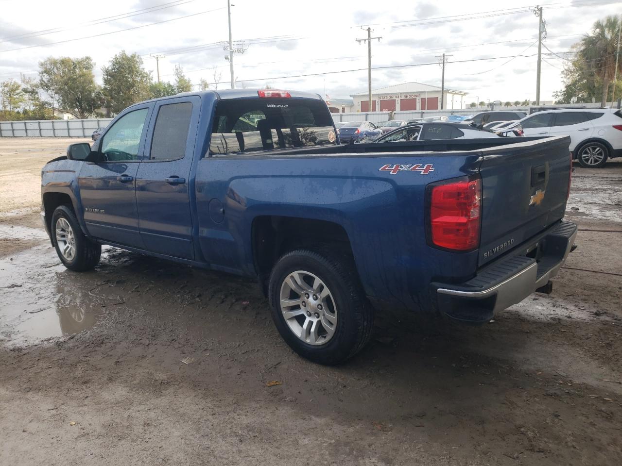 Image 2 of 2015 CHEVROLET SILVERADO K1500 LT 2015 with VIN 1GCVKREC2FZ447490