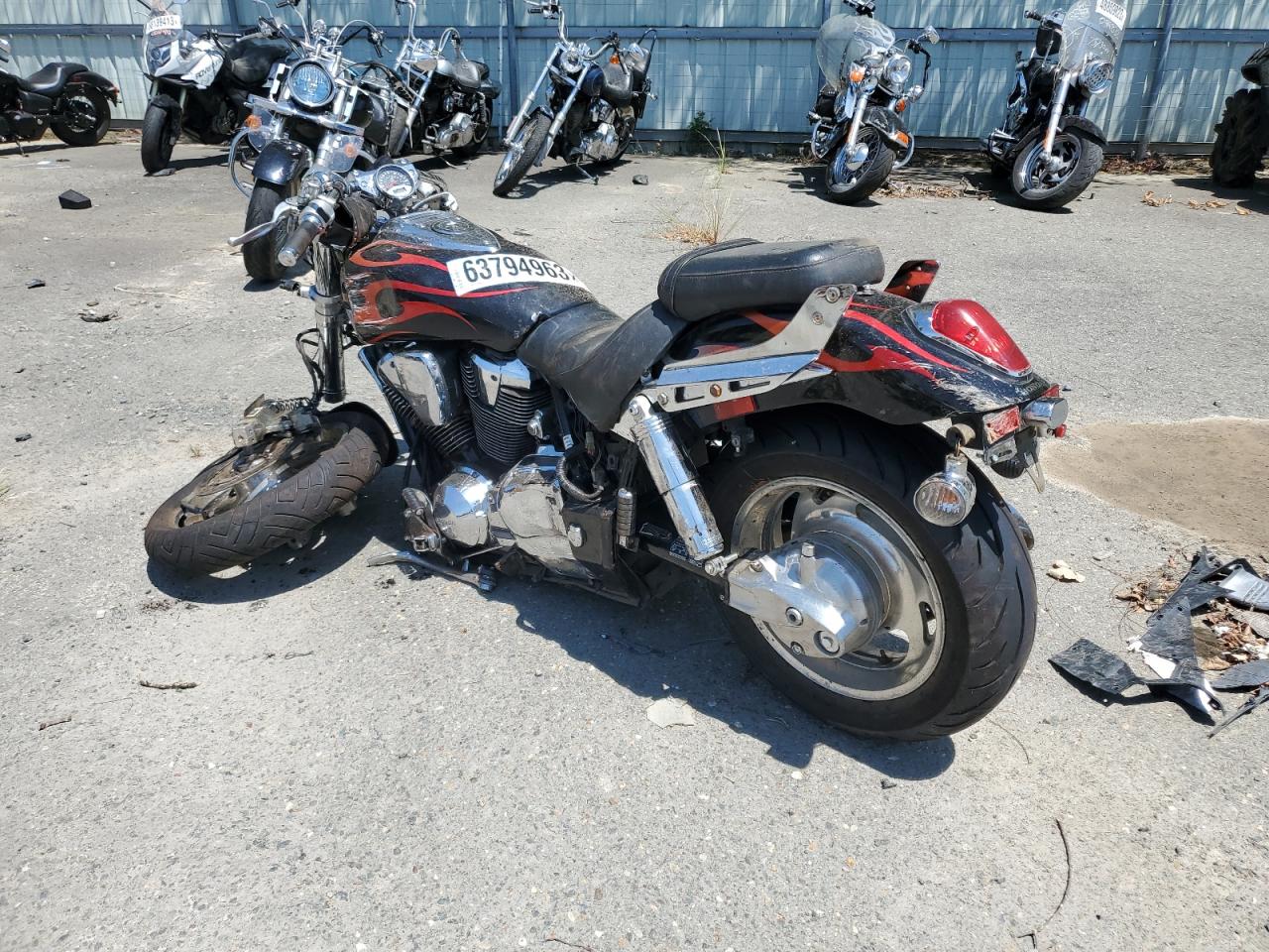 Image 3 of 2006 HONDA VTX1800 C3 2006 with VIN 1HFSC46696A401798
