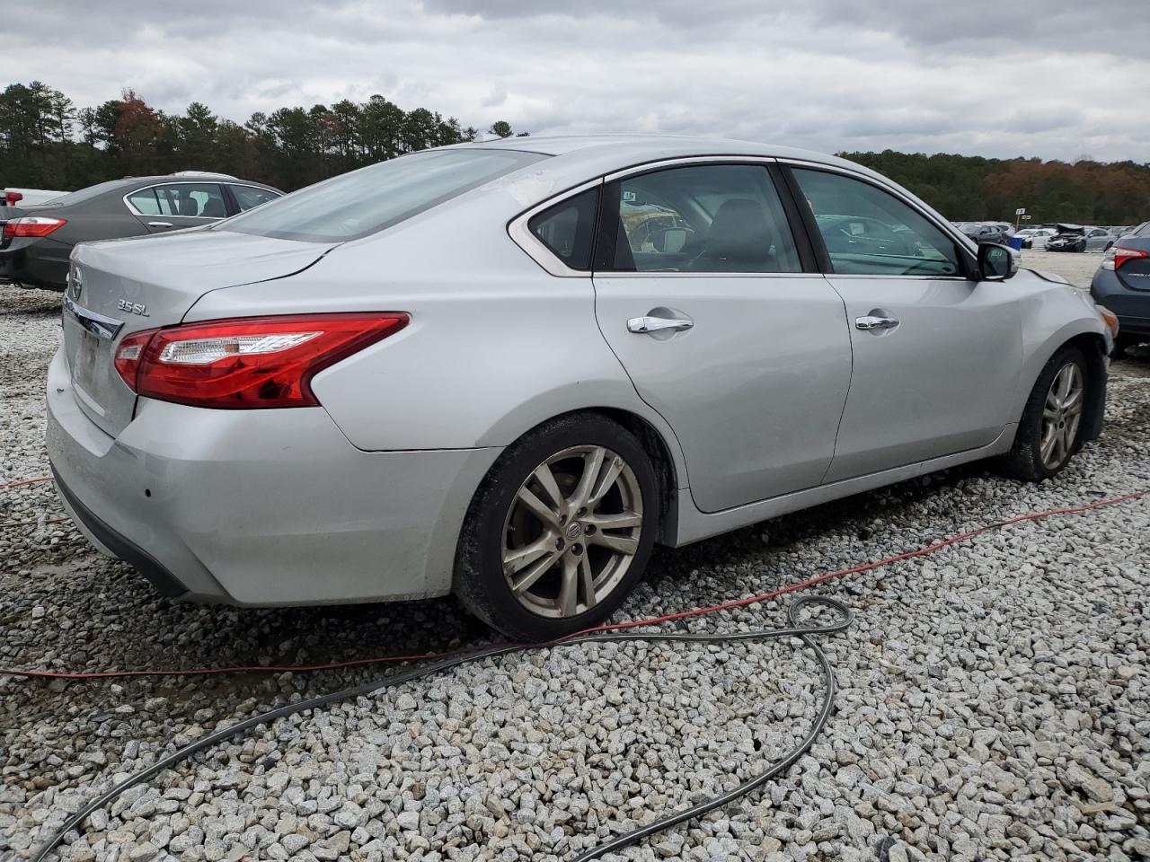 Obraz 3 z 2016 NISSAN ALTIMA 3.5SL 2016 z VIN 1N4BL3AP7GC159044