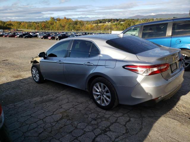 Obraz 2 z 2019 TOYOTA CAMRY L 2019 z VIN 4T1B11HK2KU843299