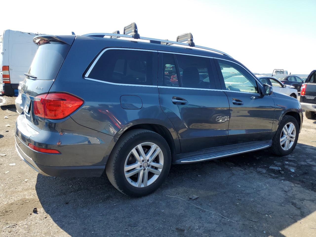 Image 3 of Mercedes-Benz Gl 450 4Matic 2014 with VIN 4JGDF7CE7EA361528