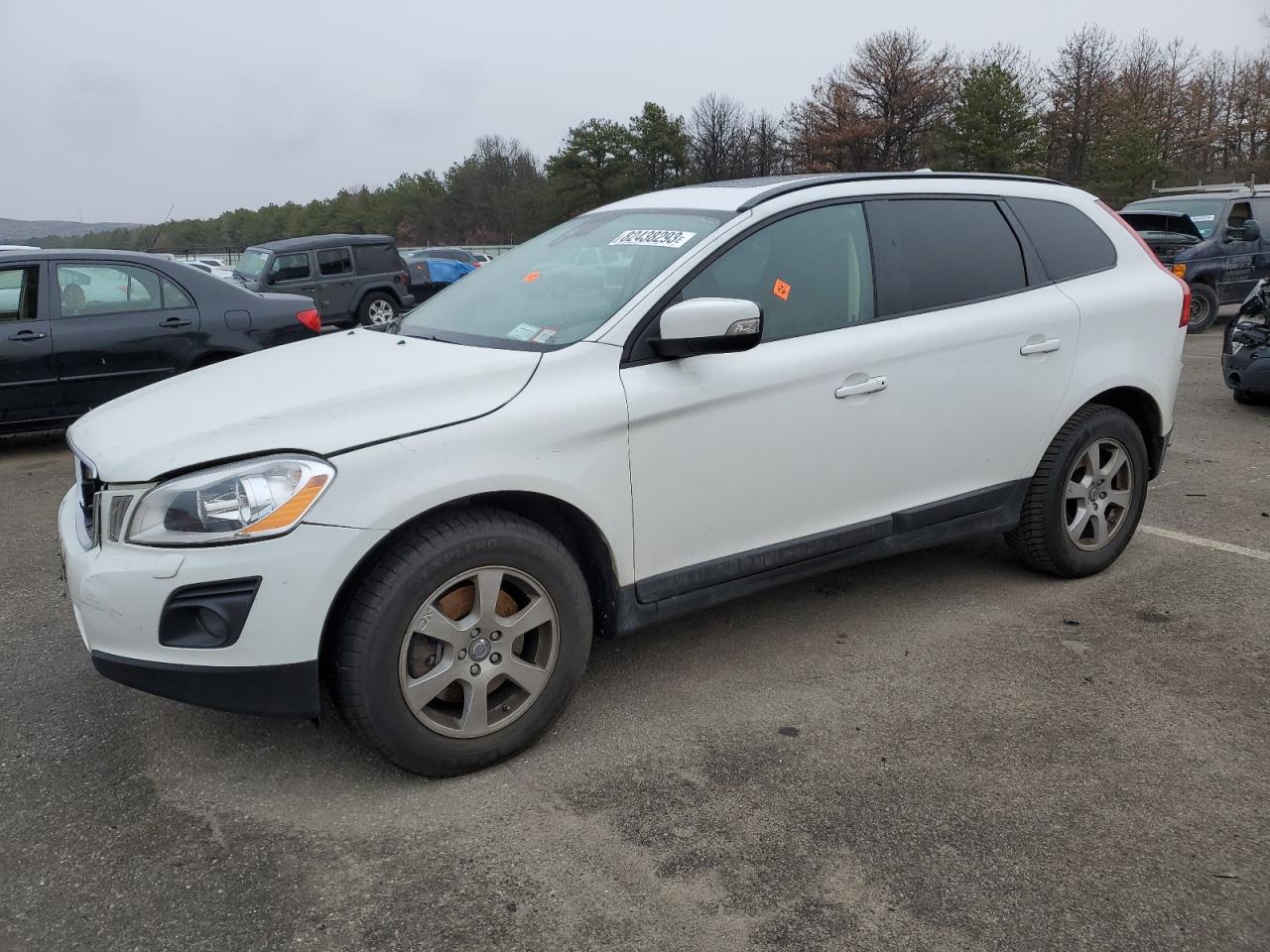 Изображение 2010 VOLVO XC60 3.2 2010