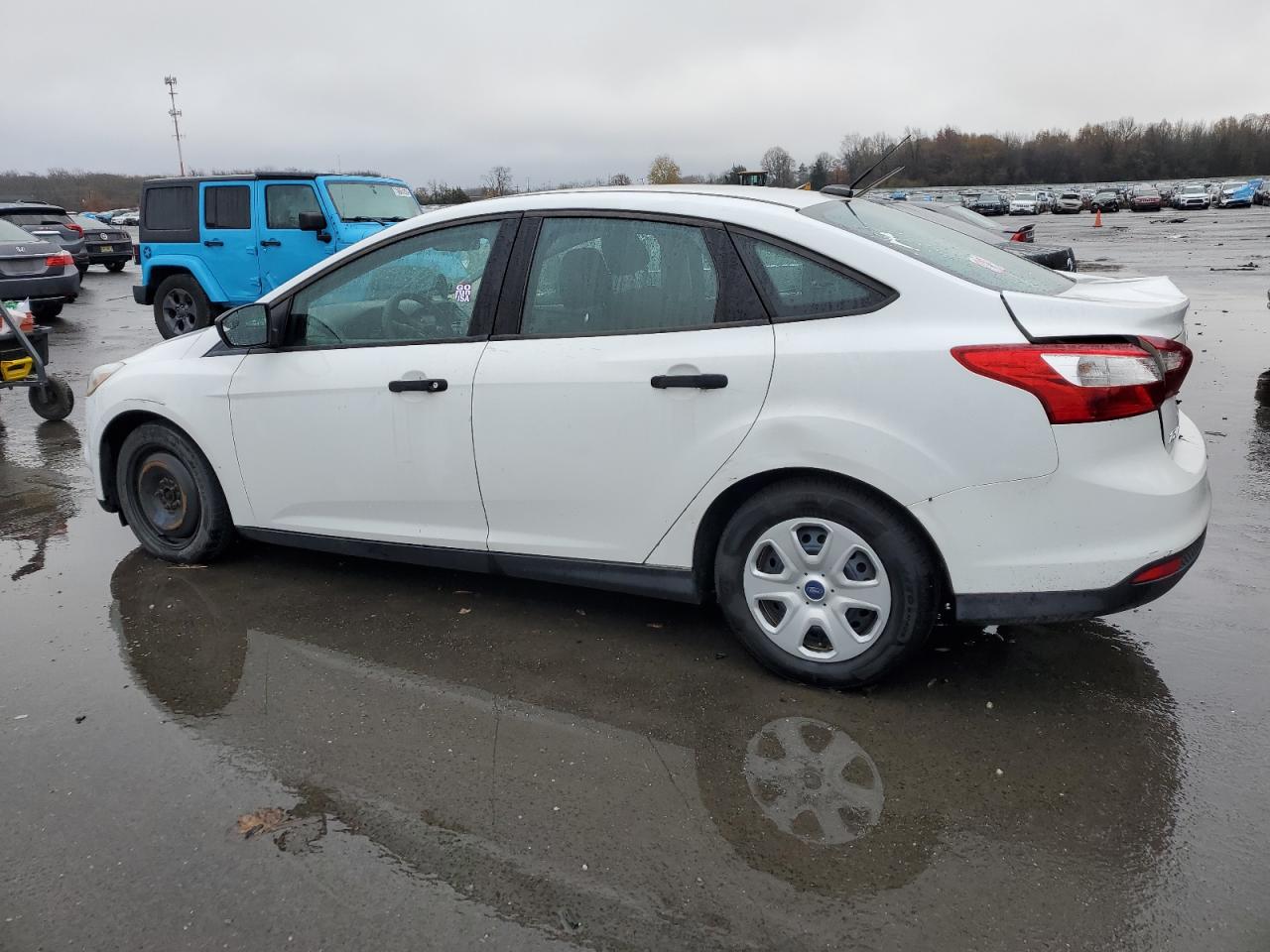 Image 2 of 2013 FORD FOCUS S 2013 with VIN 1FADP3E25DL125093