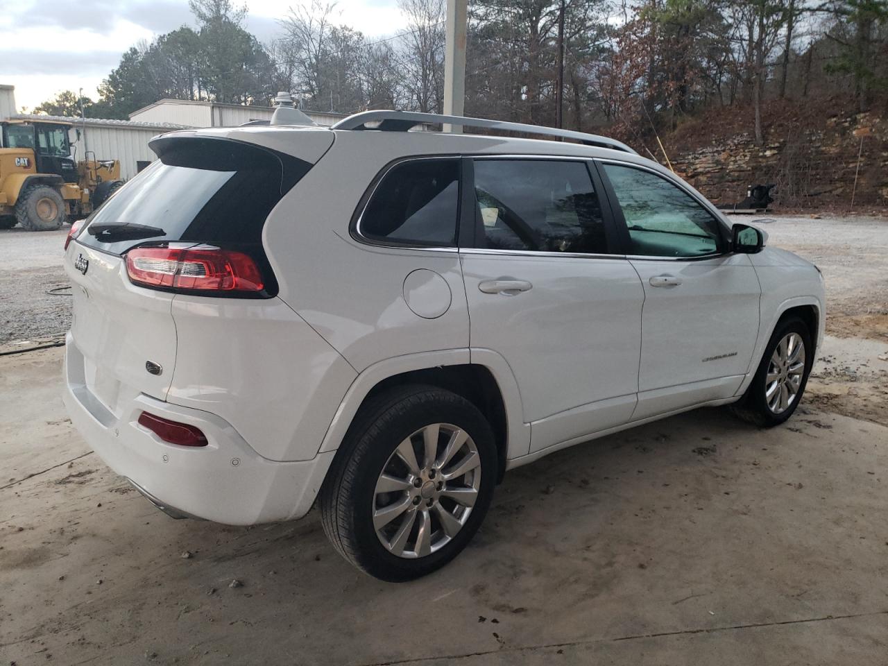 Image 3 of 2017 JEEP CHEROKEE OVERLAND 2017 with VIN 1C4PJLJS2HW604624