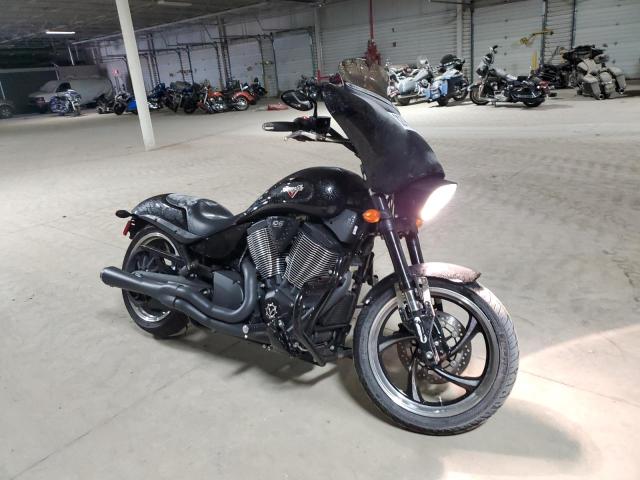 Изображение 2013 VICTORY MOTORCYCLES HAMMER 8-BALL 2013