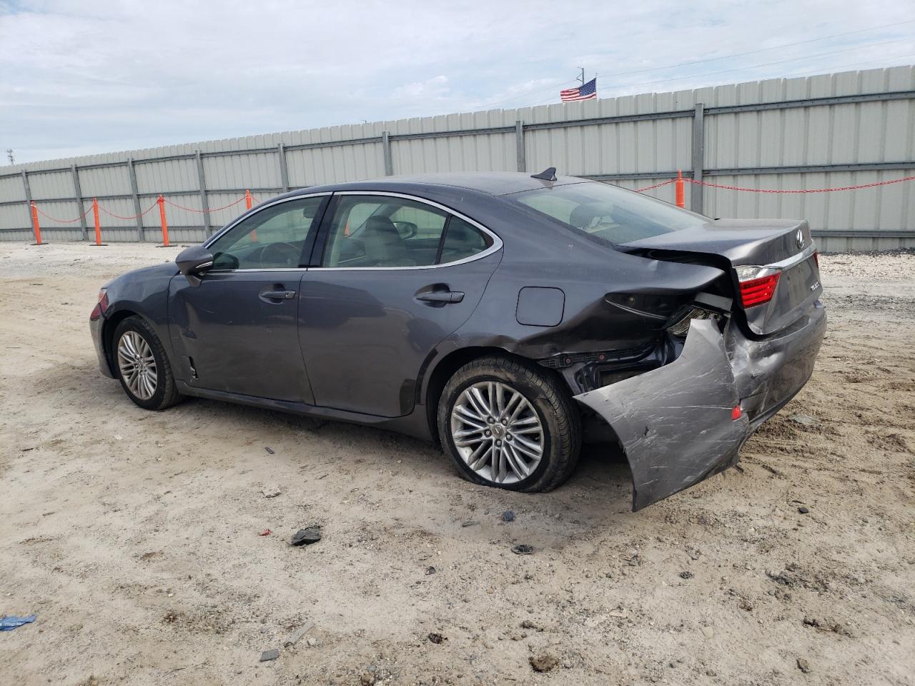 Изображение 2 2013 LEXUS ES 350 2013 с VIN JTHBK1GG3D2003124