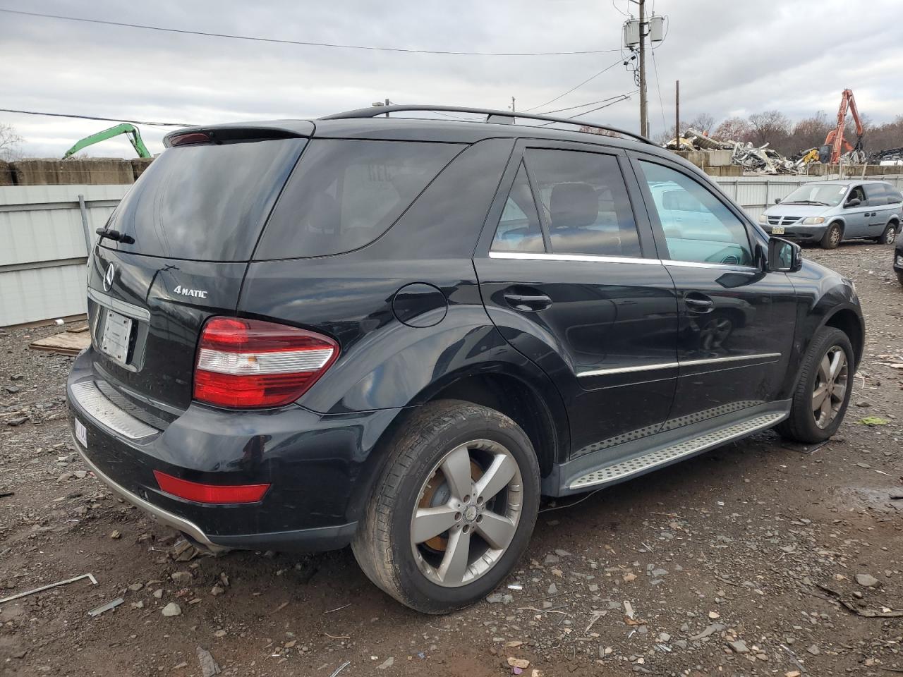 Image 3 of 2011 MERCEDES-BENZ ML 350 4MATIC 2011 with VIN 4JGBB8GB4BA640519