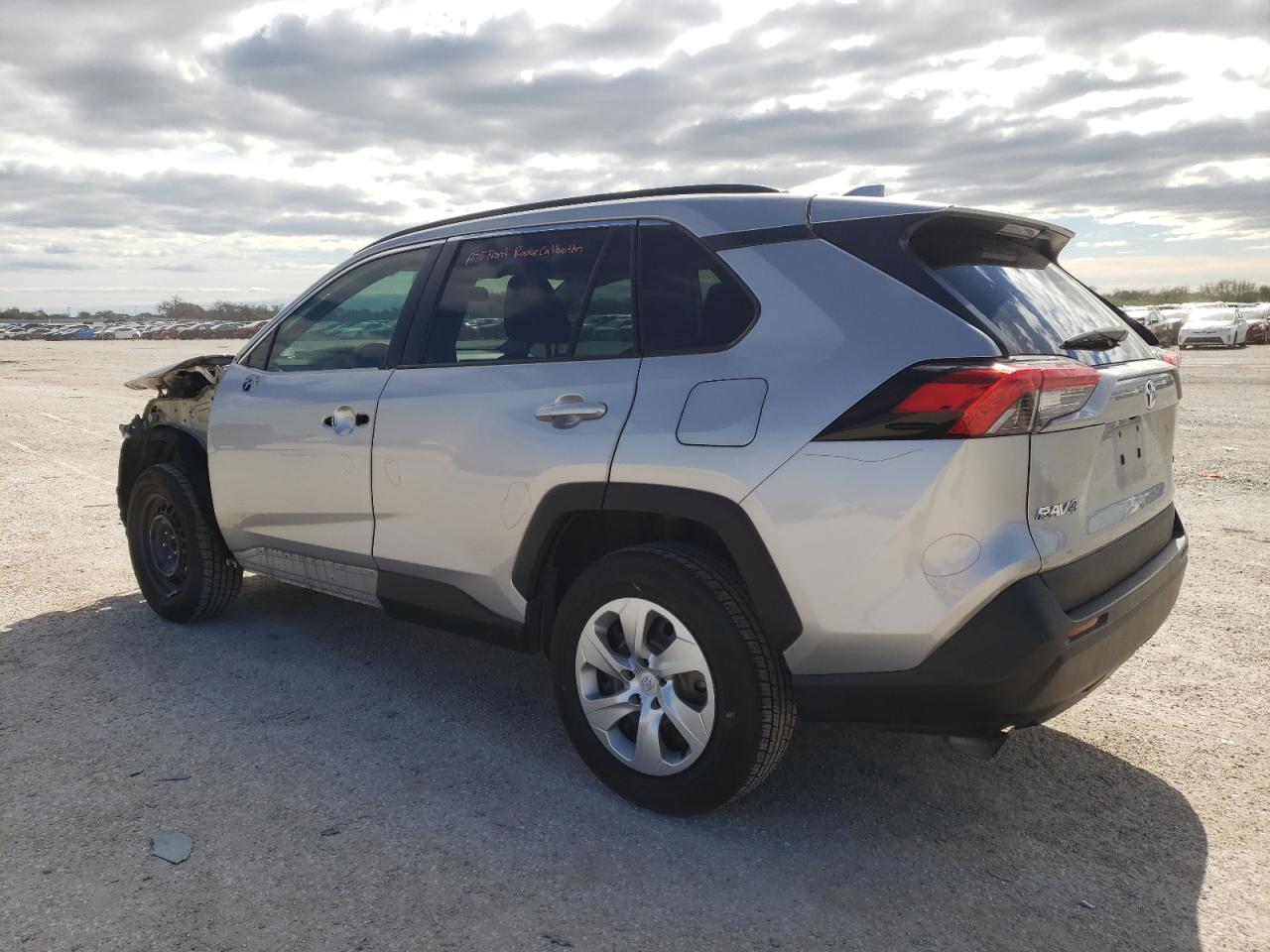 Изображение 2 2019 TOYOTA RAV4 LE 2019 с VIN 2T3H1RFV5KW053444