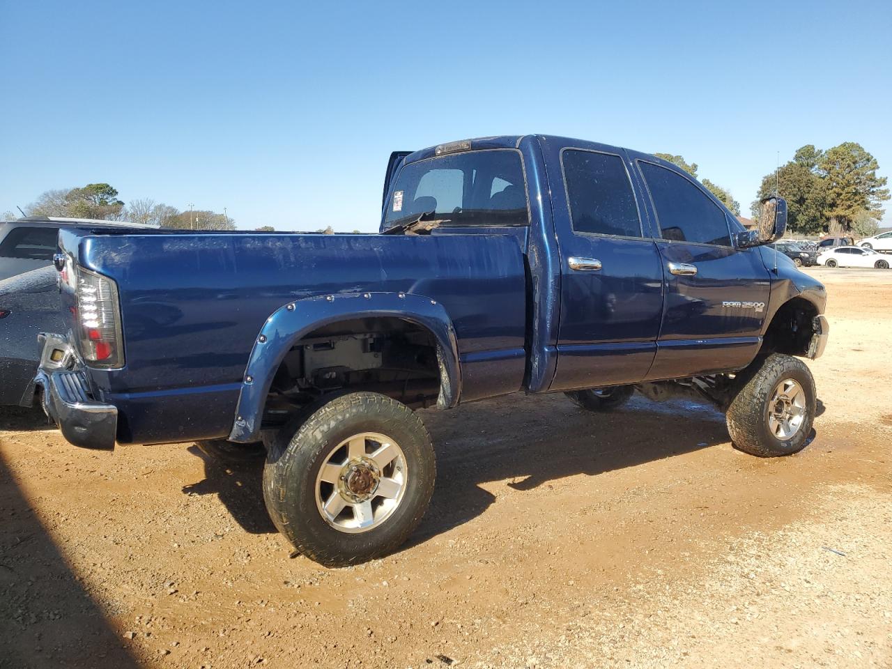 Image 3 of 2004 DODGE RAM 2500 ST 2004 with VIN 3D7KU28C54G258335