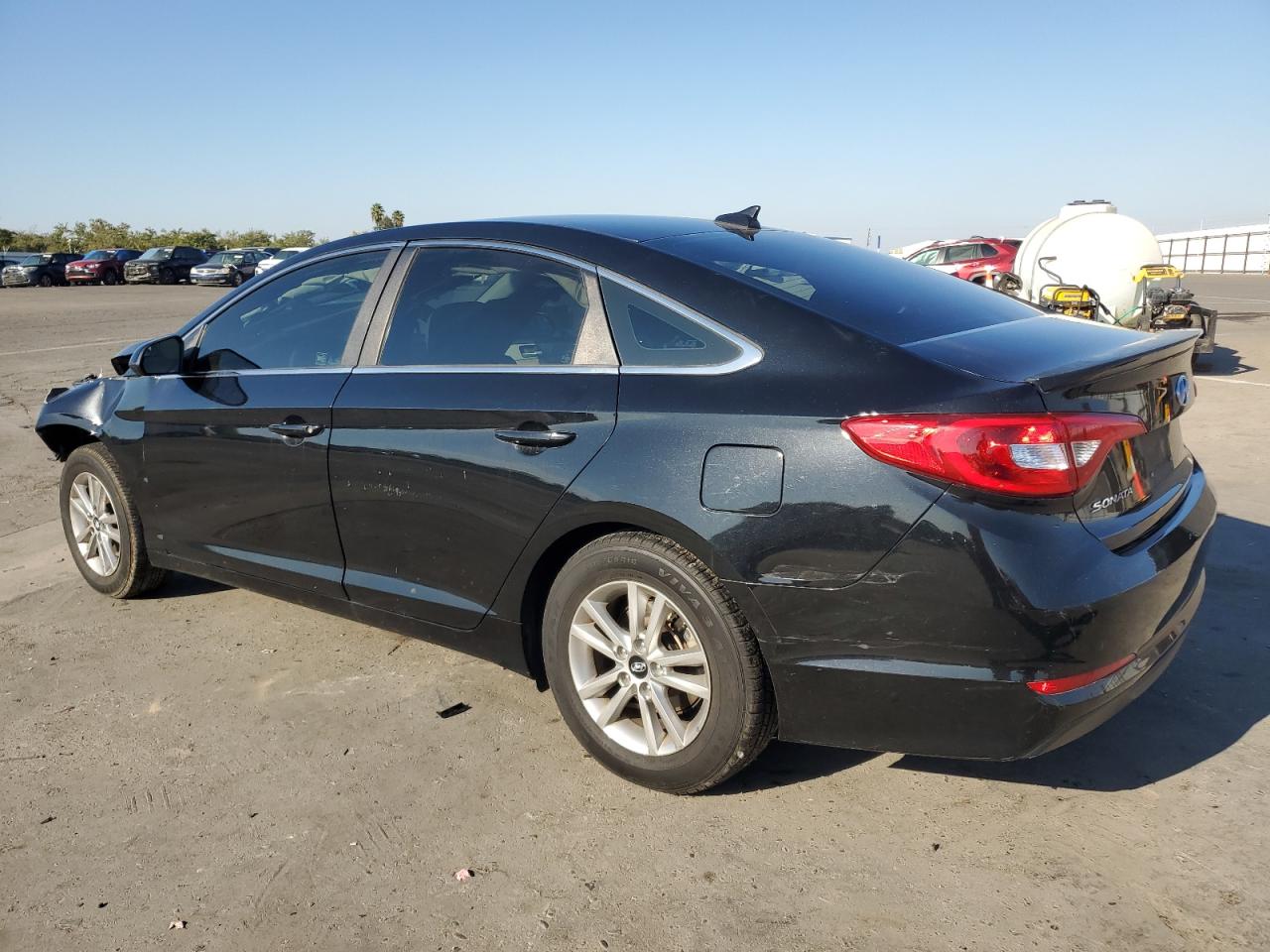Image 2 of 2016 HYUNDAI SONATA SE 2016 with VIN 5NPE24AF2GH334554