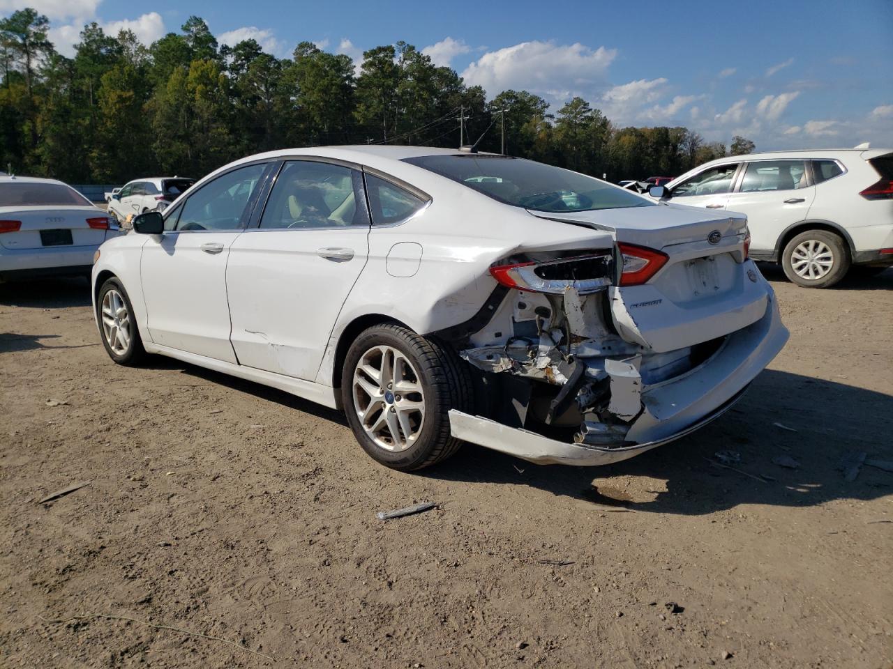 Image 2 of 2016 FORD FUSION SE 2016 with VIN 3FA6P0H73GR389997
