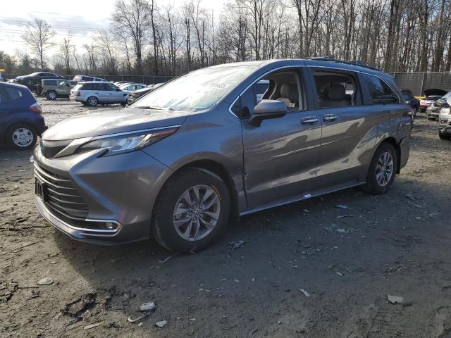 Image 1 of 2023 TOYOTA SIENNA XLE 2023 with VIN 5TDYRKEC1PS141030