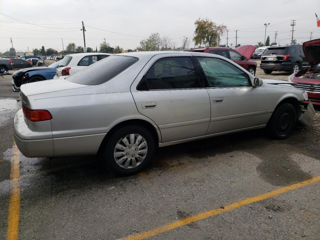 Image 3 of 2000 TOYOTA CAMRY CE 2000 with VIN 4T1BG22K5YU657035