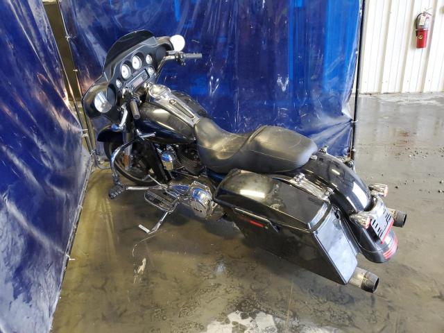 Изображение 2 2011 HARLEY-DAVIDSON FLHX  2011 с VIN 1HD1KBM13BB646782