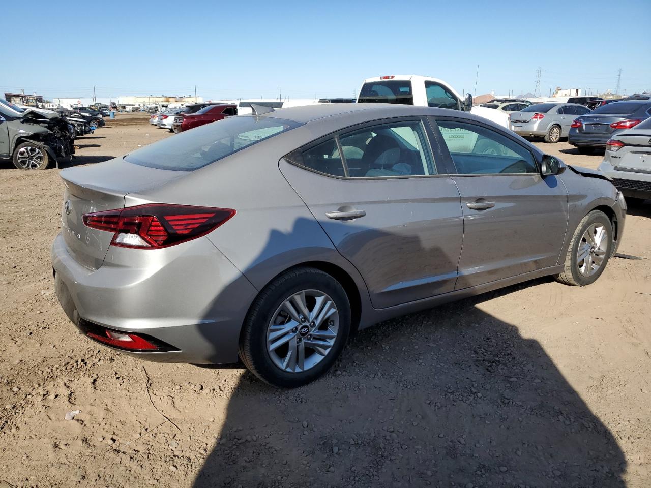 Image 3 of 2020 HYUNDAI ELANTRA SEL 2020 with VIN KMHD84LFXLU017513
