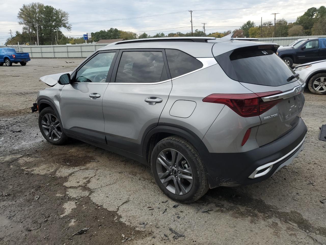 Изображение 2 2023 KIA SELTOS S 2023 с VIN KNDEU2AA7P7399584