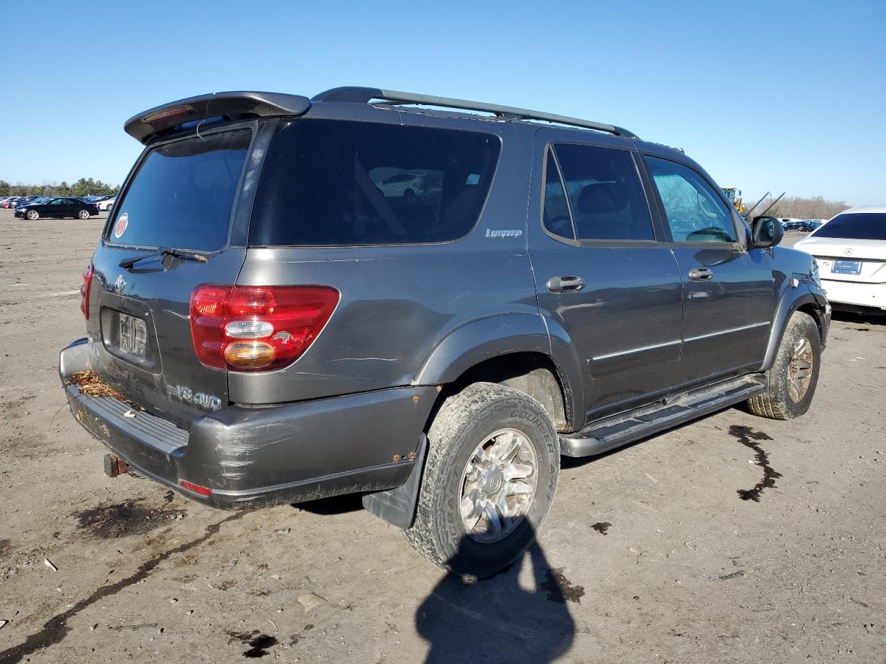 Image 3 of 2004 TOYOTA SEQUOIA LIMITED 2004 with VIN 5TDBT48A64S213560