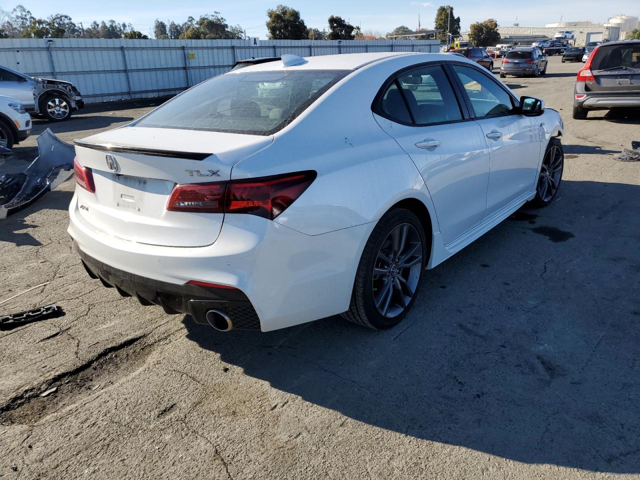 Image 3 of 2019 ACURA TLX TECHNOLOGY 2019 with VIN 19UUB1F69KA002213
