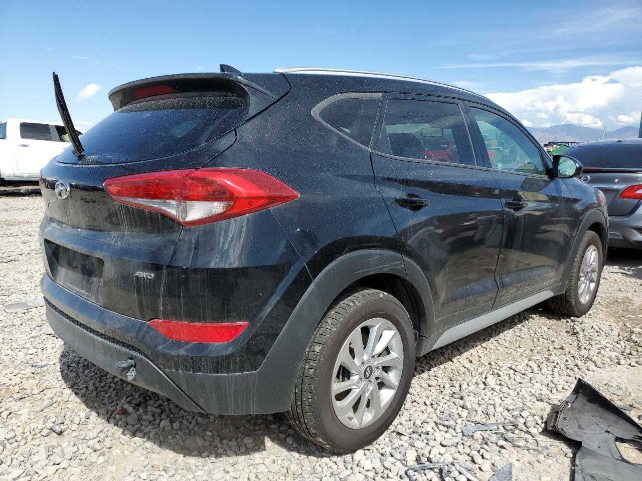 Image 3 of Hyundai Tucson Sel 2018 with VIN KM8J3CA46JU609095