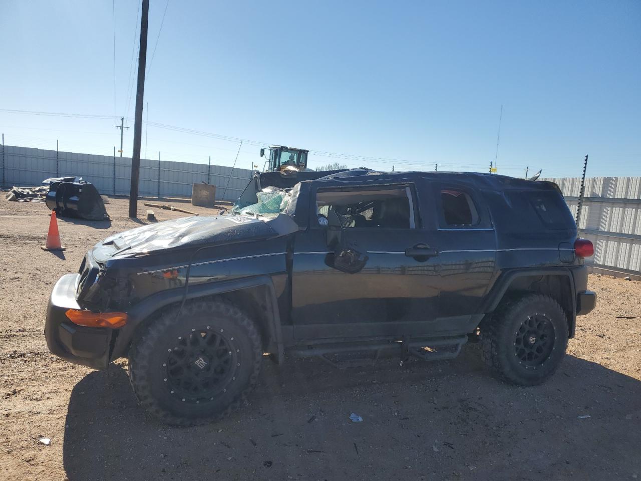 Изображение 1 2007 TOYOTA FJ CRUISER  2007 с VIN JTEZU11F570002644