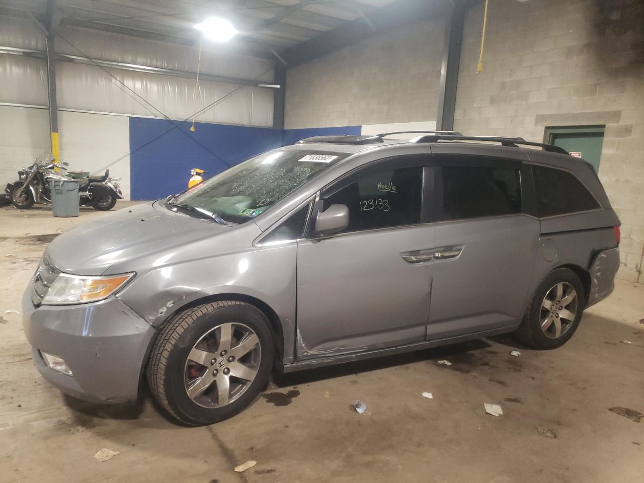 Image 1 of Honda Odyssey Exl 2012 with VIN 5FNRL5H65CB053870