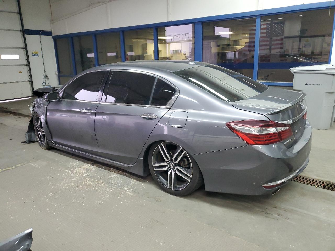 Изображение 2 2016 HONDA ACCORD TOURING 2016 с VIN 1HGCR3F90GA028168