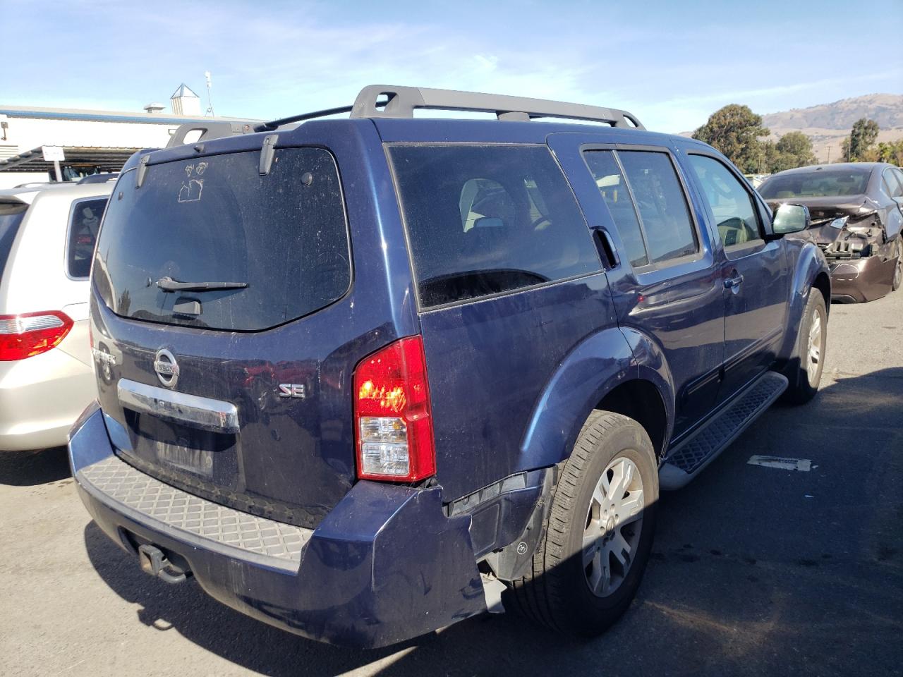Image 3 of 2010 NISSAN PATHFINDER S 2010 with VIN 5N1AR1NN6AC629567