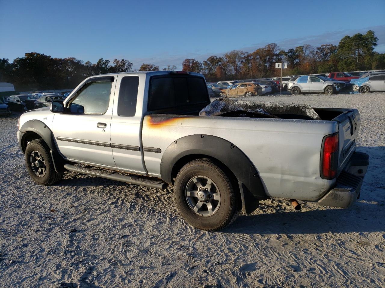 Image 2 of 2002 NISSAN FRONTIER KING CAB XE 2002 with VIN 1N6ED26Y62C301762