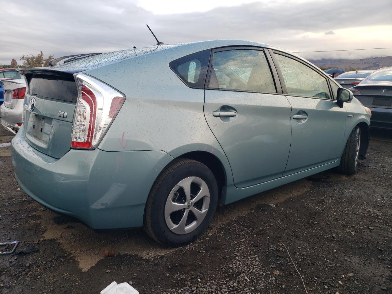 Изображение 3 2013 TOYOTA PRIUS  2013 с VIN JTDKN3DU2D1725494