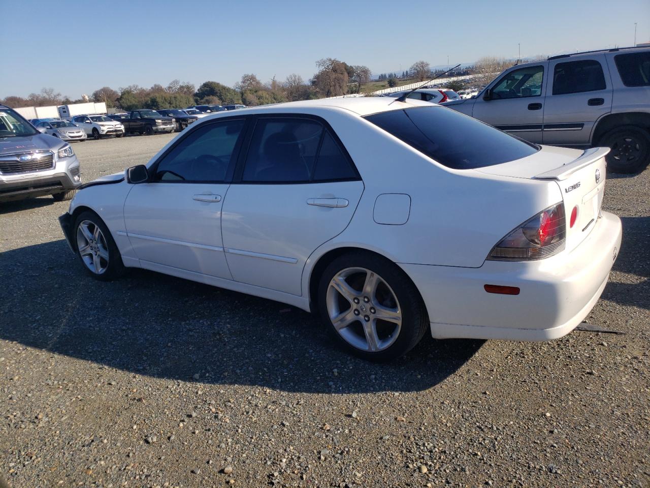 Изображение 2 2004 LEXUS IS 300 2004 с VIN JTHBD192640090637