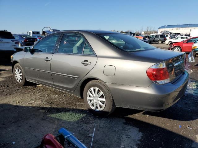 Obraz 2 z 2005 TOYOTA CAMRY LE 2005 z VIN 4T1BE30K15U941174