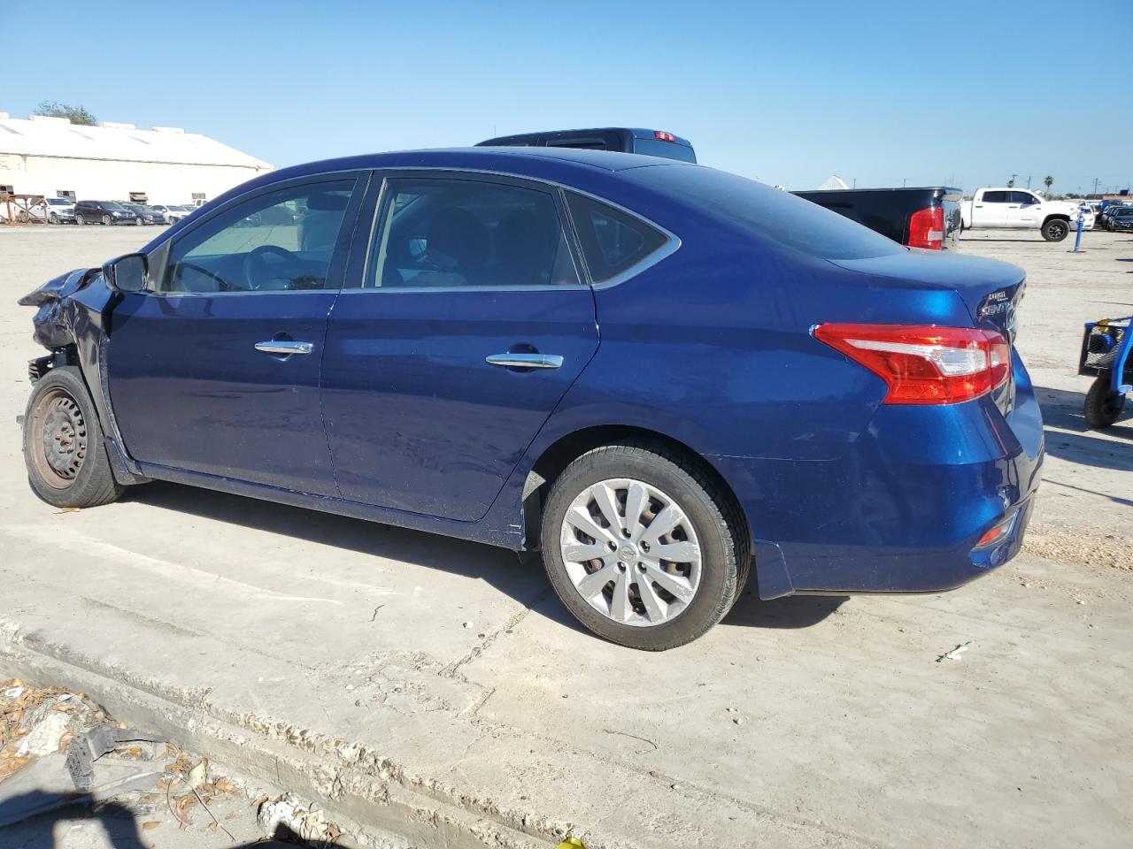 Obraz 2 z 2019 NISSAN SENTRA S 2019 z VIN 3N1AB7AP7KY250186