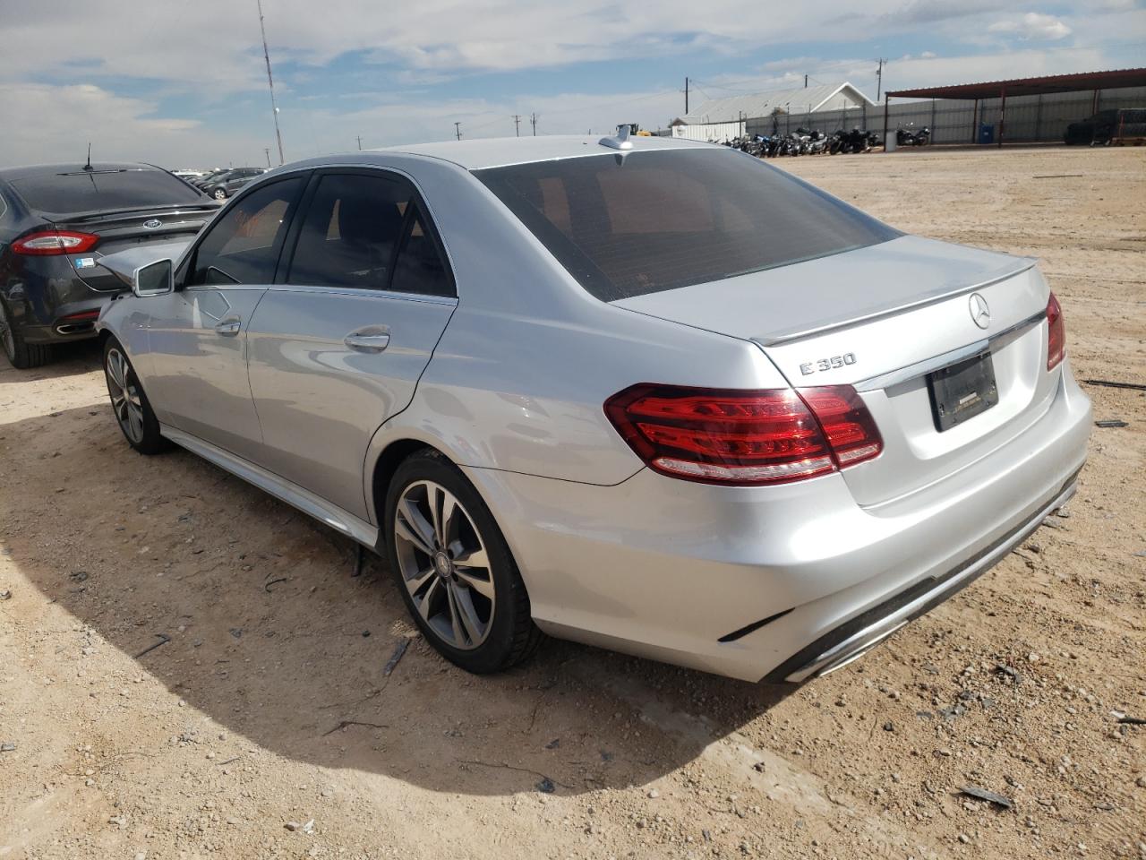 Изображение 3 2016 MERCEDES-BENZ E 350 2016 с VIN WDDHF5KB7GB214484
