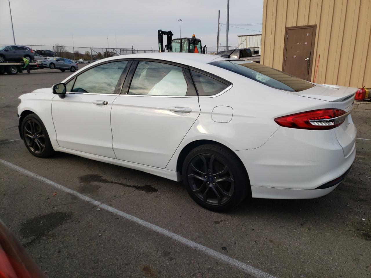 Obraz 2 z 2018 FORD FUSION S 2018 z VIN 3FA6P0G7XJR135356