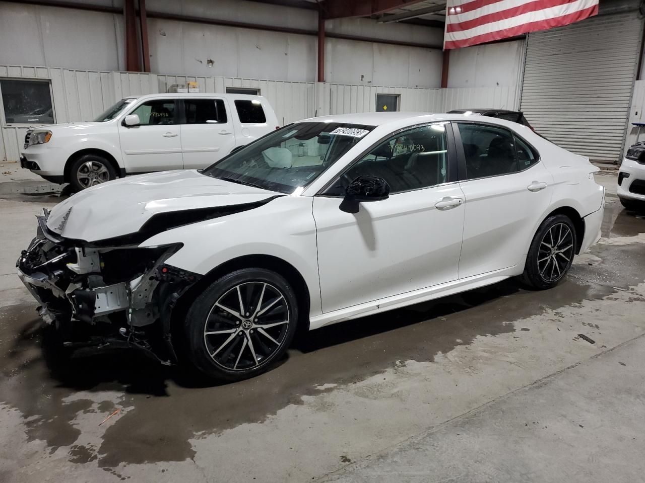 Image 1 of 2021 TOYOTA CAMRY SE 2021 with VIN 4T1G11AK8MU453312