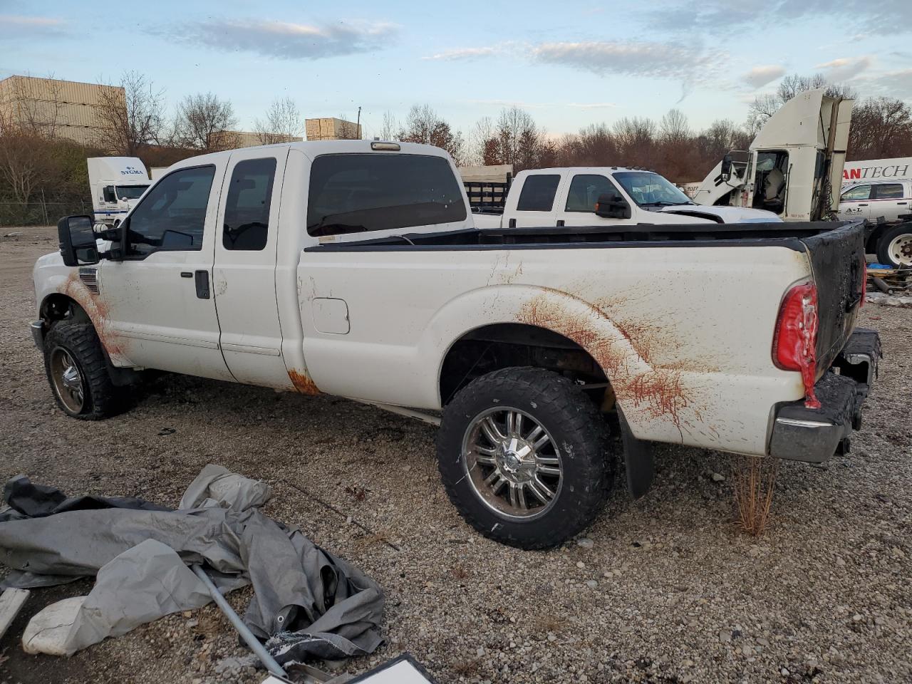 Изображение 2 2010 FORD F350 SUPER DUTY 2010 с VIN 1FTWX3BR7AEB09093