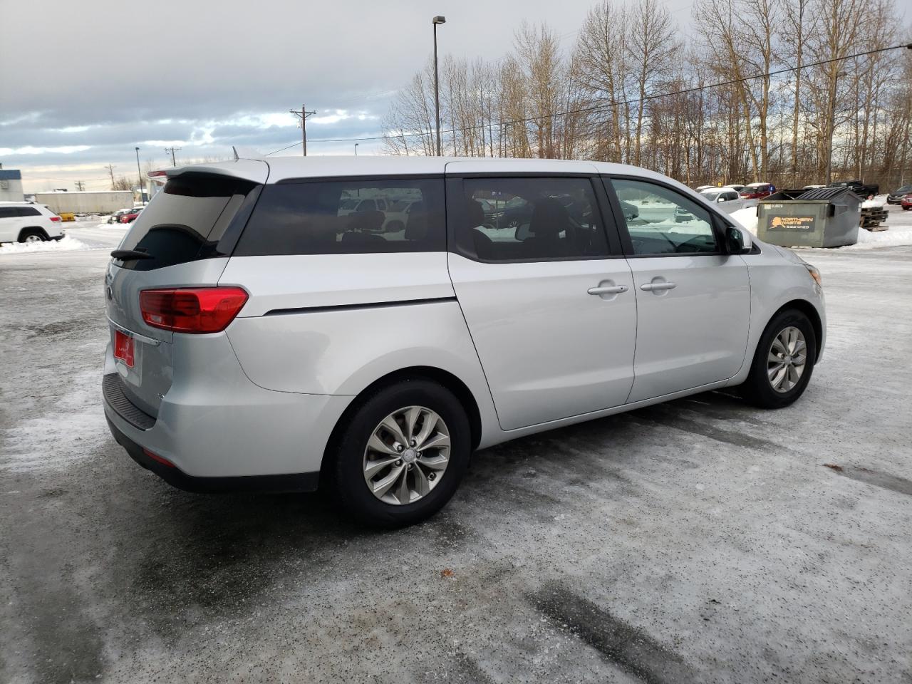 Obraz 3 z 2019 KIA SEDONA LX 2019 z VIN KNDMB5C13K6547907
