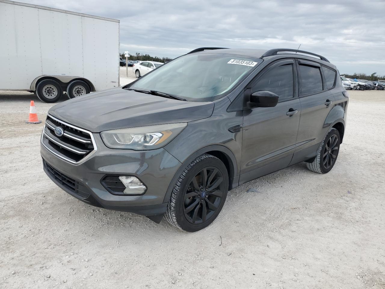 Изображение 1 2017 FORD ESCAPE SE 2017 с VIN 1FMCU0G93HUB74019