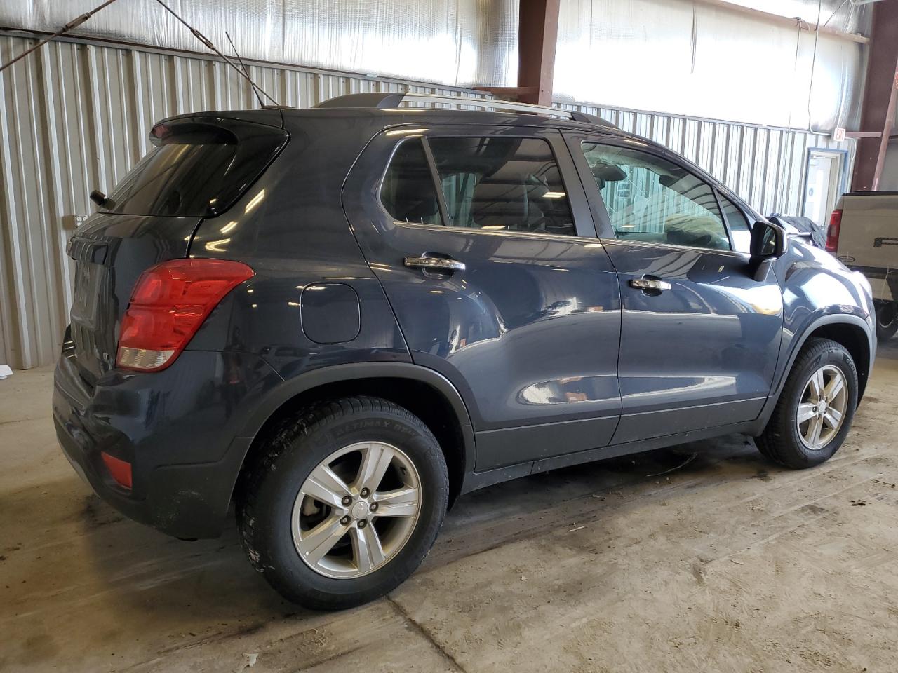 Image 3 of 2018 CHEVROLET TRAX 1LT 2018 with VIN 3GNCJPSB0JL232112