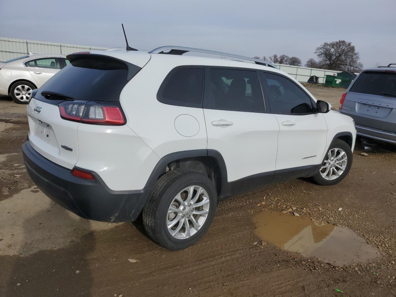 Изображение 3 2020 JEEP CHEROKEE LATITUDE 2020 с VIN 1C4PJLCB2LD542689