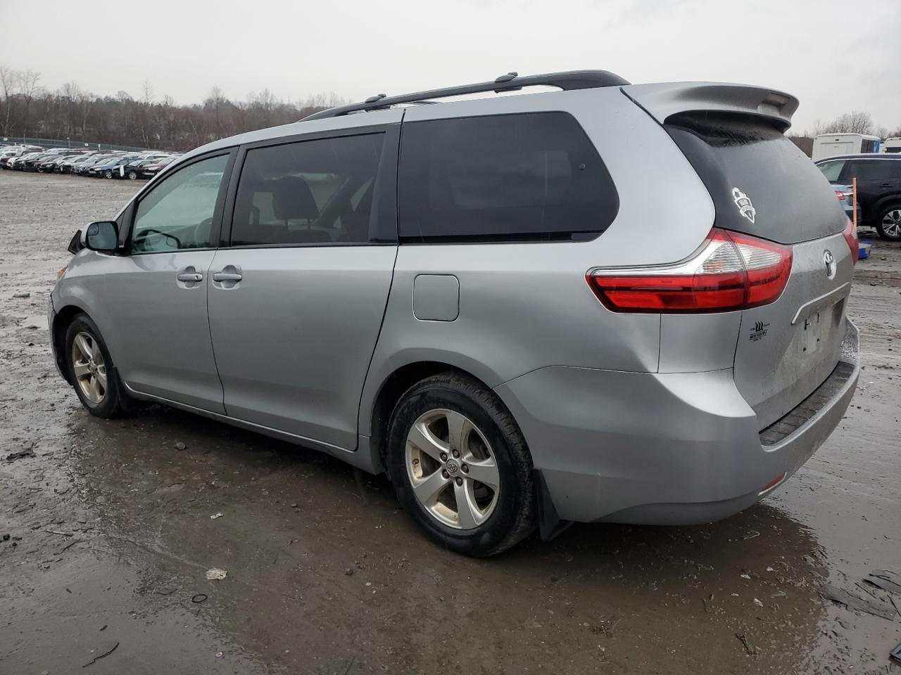 Obraz 2 z 2016 TOYOTA SIENNA LE 2016 z VIN 5TDKK3DC3GS735832