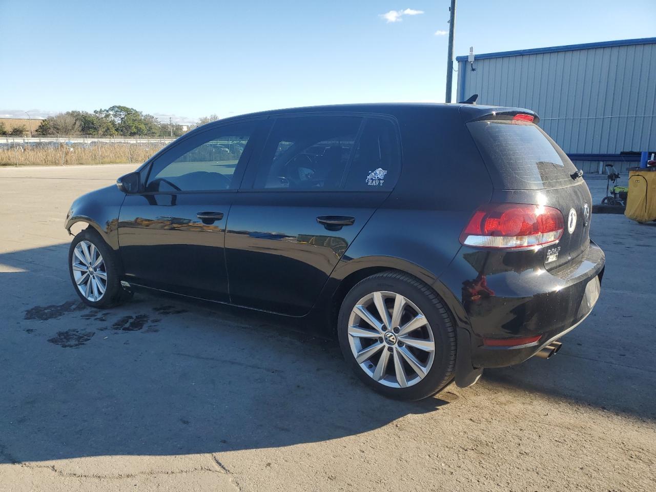 Image 2 of 2014 VOLKSWAGEN GOLF  2014 with VIN WVWDM7AJ6EW000160
