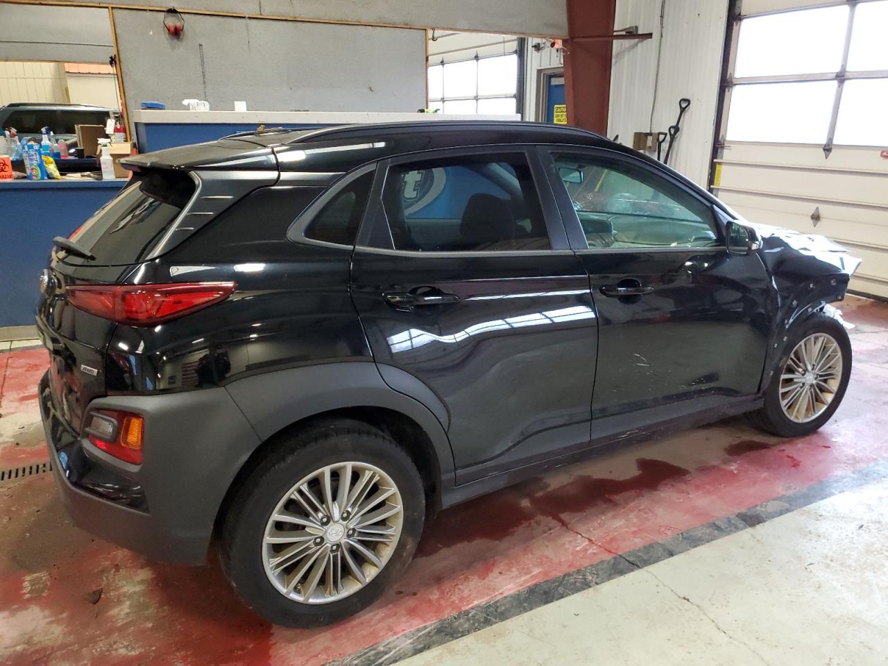 Image 3 of 2018 HYUNDAI KONA SEL 2018 with VIN KM8K2CAA9JU131400