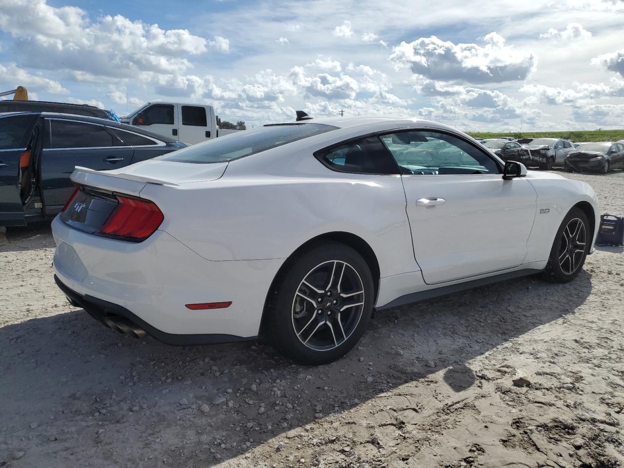 Image 3 of 2021 FORD MUSTANG GT 2021 with VIN 1FA6P8CF8M5125038