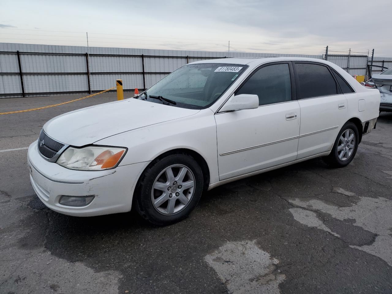 Изображение 2000 TOYOTA AVALON XL 2000