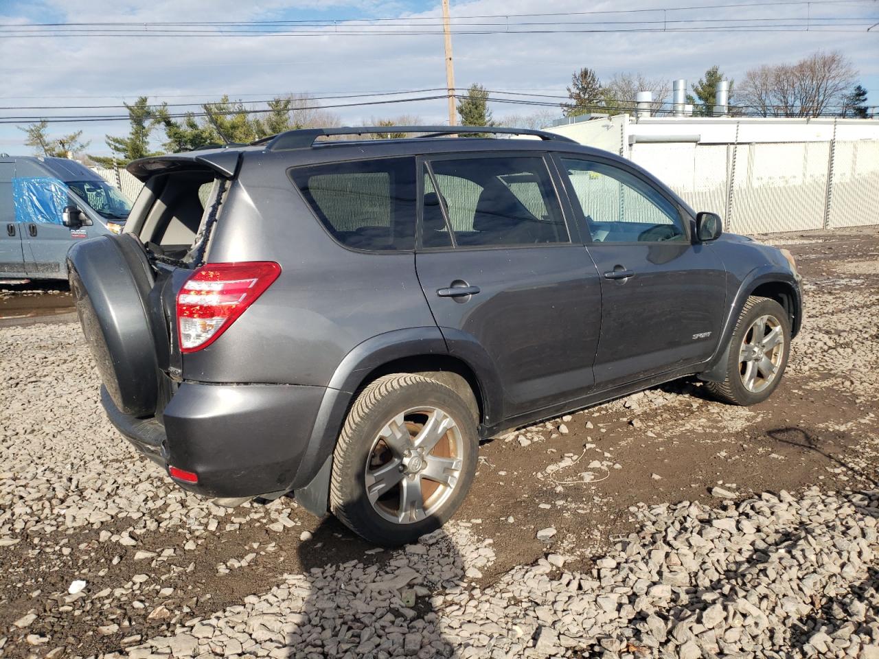 Image 3 of 2009 TOYOTA RAV4 SPORT 2009 with VIN 2T3BF32V19W022051