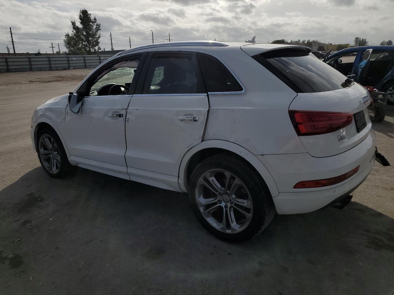 Image 2 of 2017 AUDI Q3 PREMIUM PLUS 2017 with VIN WA1HCCFS1HR005715
