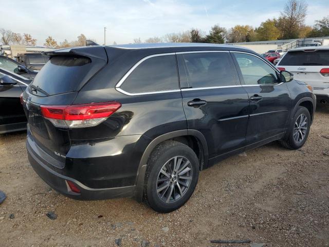 Obraz 3 z 2017 TOYOTA HIGHLANDER SE 2017 z VIN 5TDJZRFH9HS469818