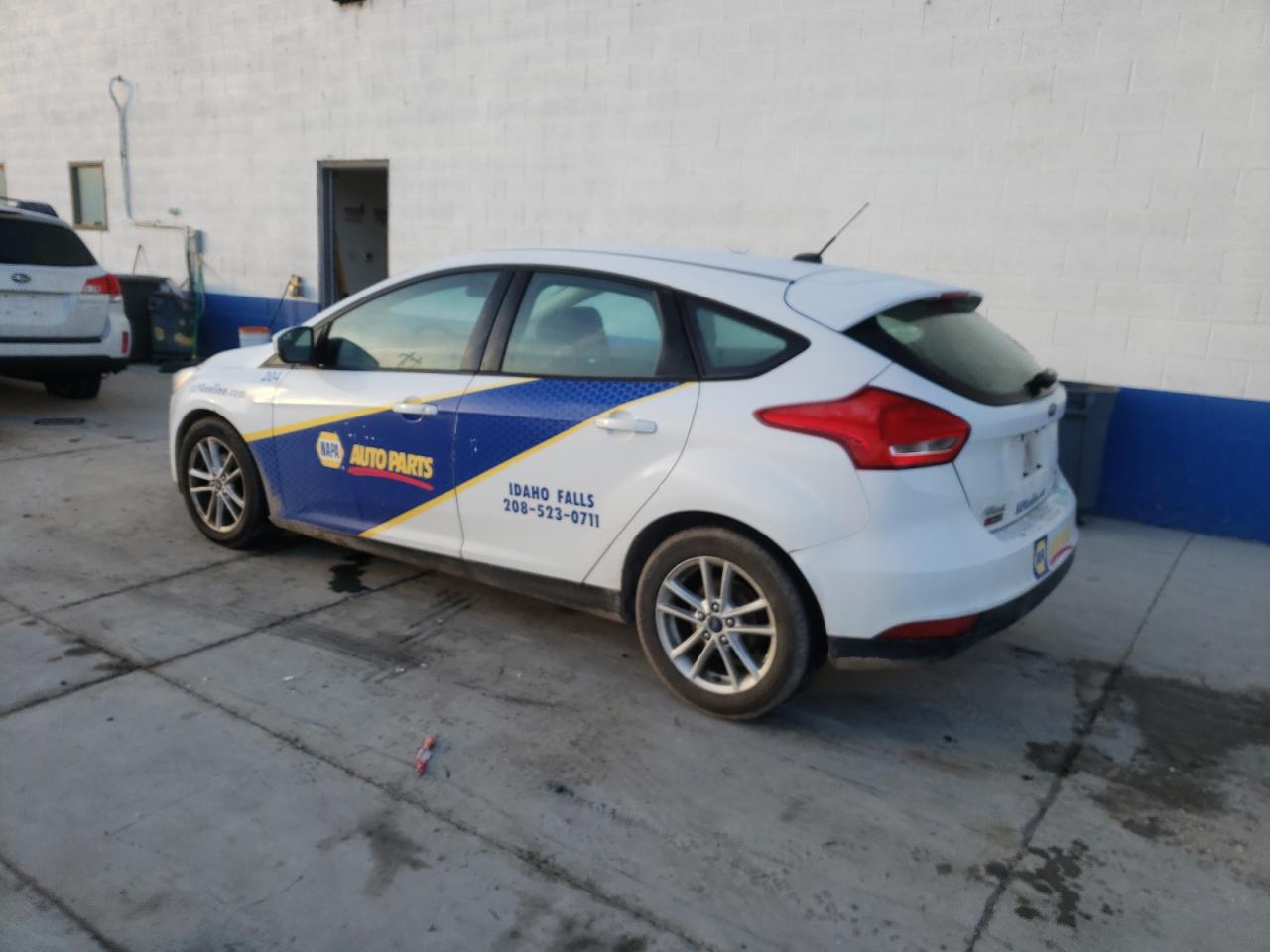 Image 2 of 2017 FORD FOCUS SE 2017 with VIN 1FADP3K28HL314296