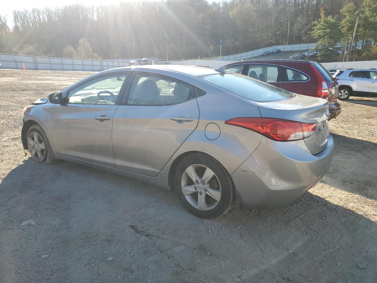 Image 2 of 2013 HYUNDAI ELANTRA GLS 2013 with VIN KMHDH4AEXDU893350